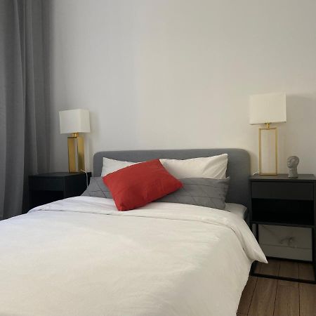 Apartament Moonapart Torun Apartment Bagian luar foto