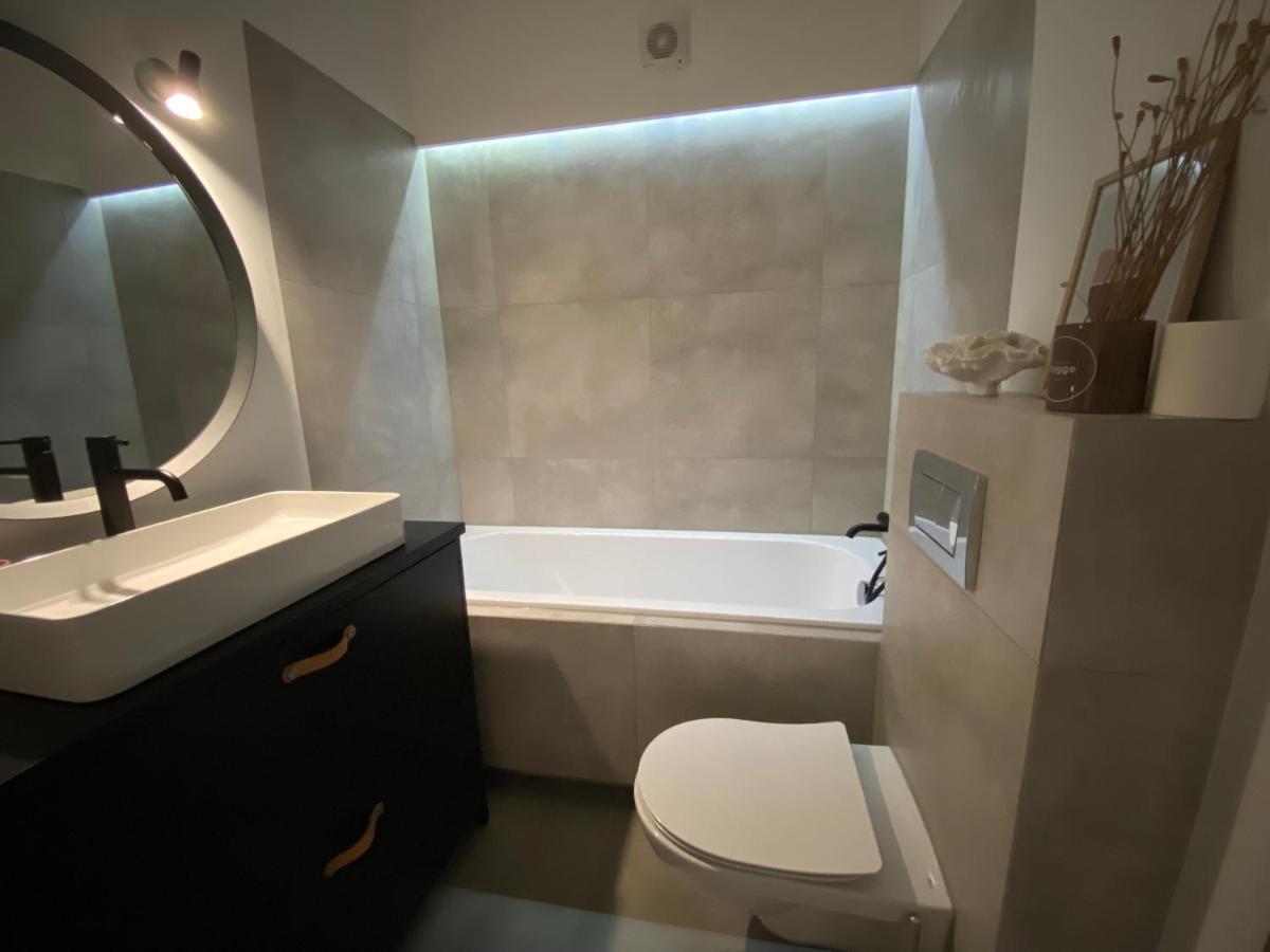 Apartament Moonapart Torun Apartment Bagian luar foto
