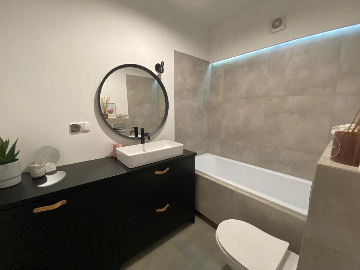 Apartament Moonapart Torun Apartment Bagian luar foto